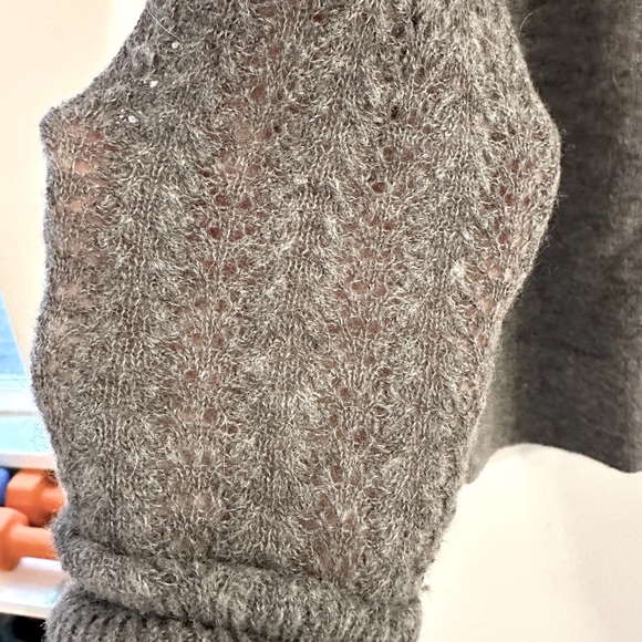 Ann Taylor gray cashmere sweater - Picture 3 of 3